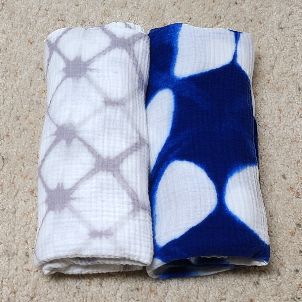 Muslin swaddle blankets, set of 2